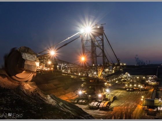 Nachts beim Bagger 255 im Tagebau Inden